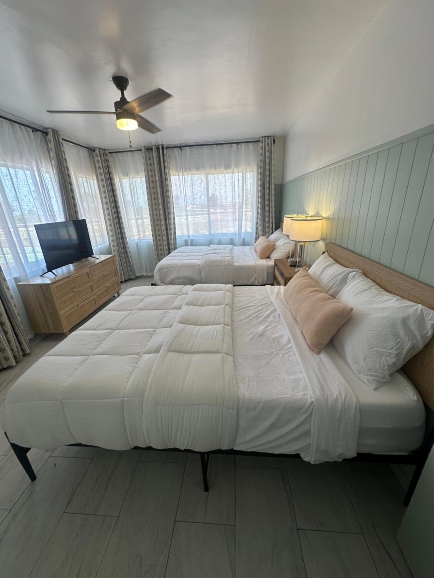 Arvilla Resort St. Pete Beach Exteriör bild