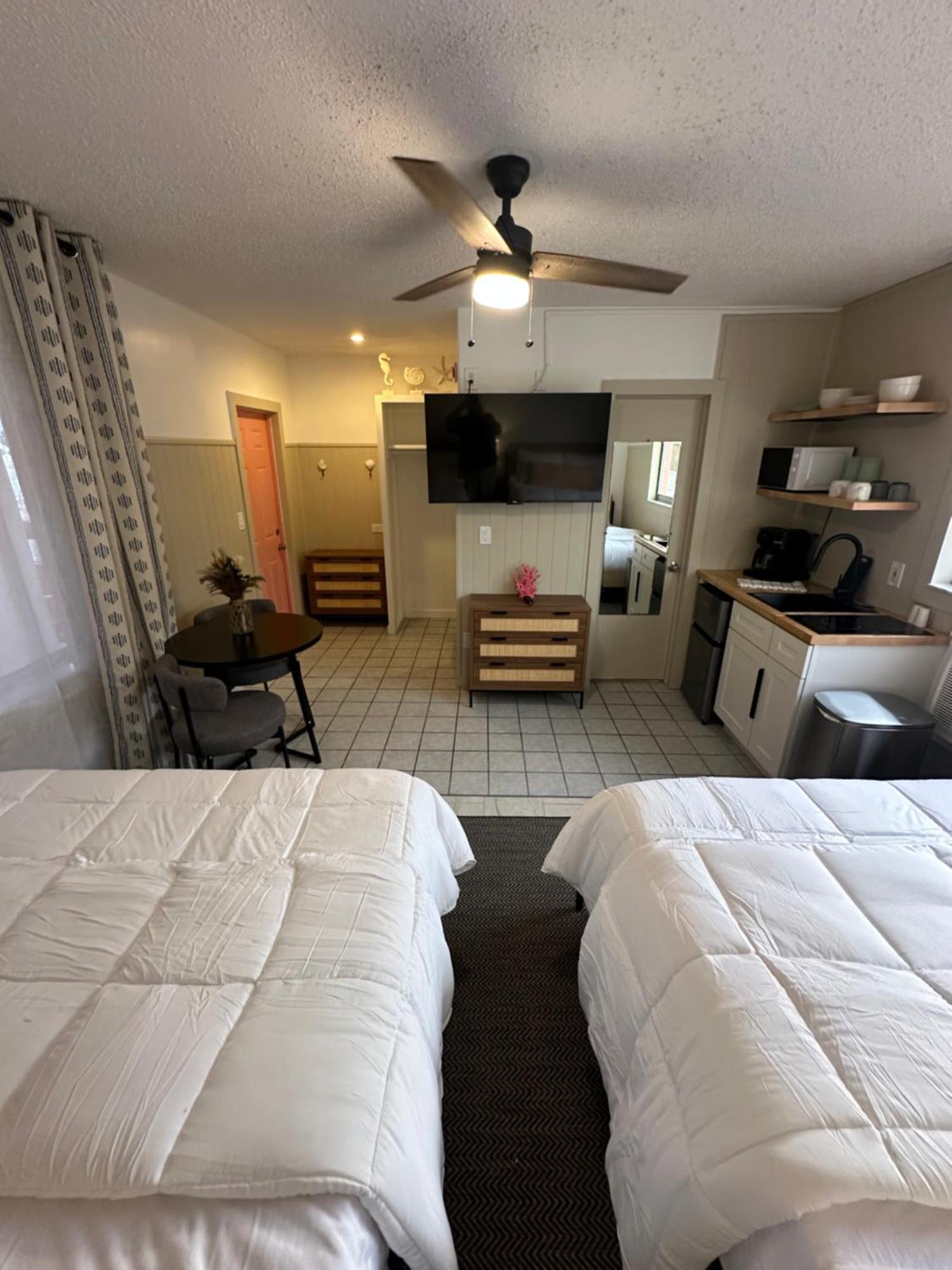 Arvilla Resort St. Pete Beach Exteriör bild