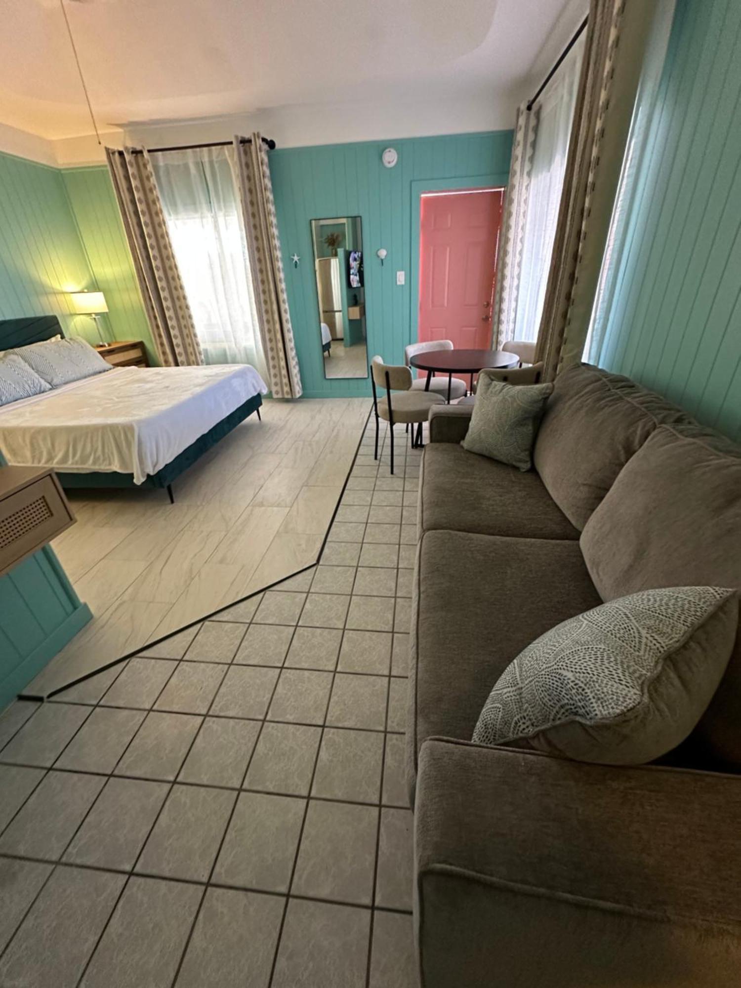 Arvilla Resort St. Pete Beach Exteriör bild