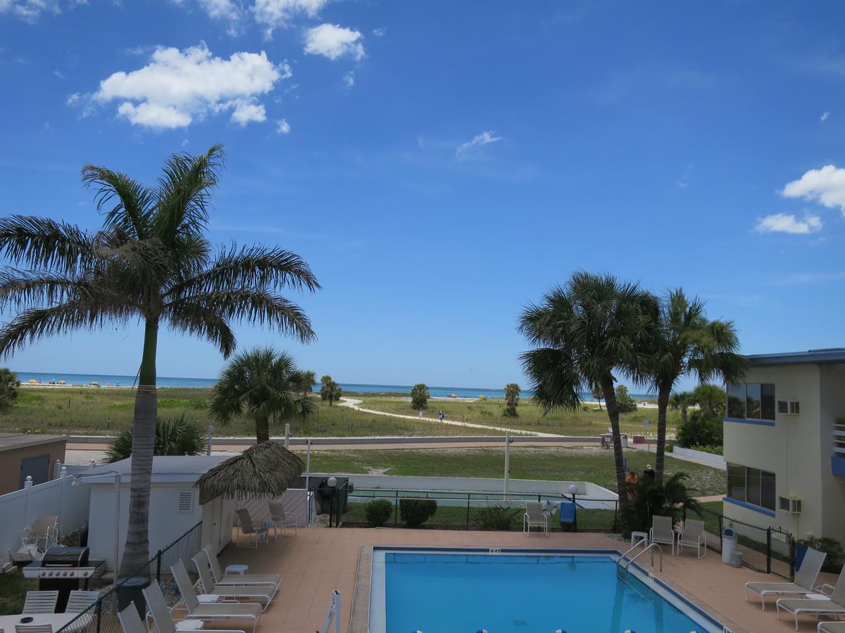 Arvilla Resort St. Pete Beach Exteriör bild