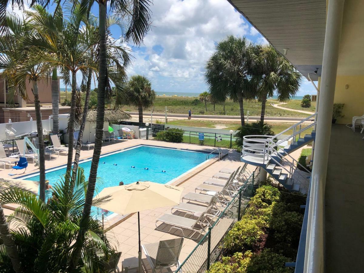Arvilla Resort St. Pete Beach Exteriör bild
